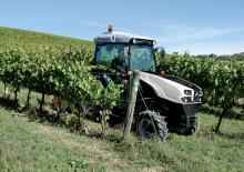 Traktory 4WD Lamborghini Spire S 90.4 