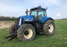 Traktory 4WD New Holland T 8040 (600)