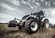 Traktory 4WD Valtra T234D SmartTouch
