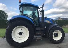 Traktory 4WD New Holland T6090 RC