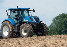 Traktory 4WD New Holland T7.175 AC
