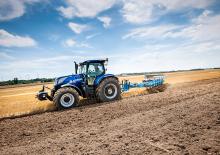 Traktory 4WD New Holland T7.215 S