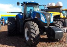 Traktory 4WD New Holland T8.275