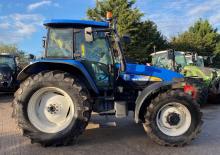 Traktory 4WD New Holland TM 120 (200)