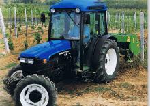 Traktory 4WD New Holland TN 70 F DT (101/100)
