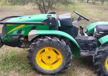Traktory 4WD Ferrari Vipar 40 RS