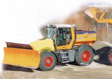 Traktory 4WD Fendt Xylon 520