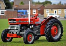 Traktory se zadním náhonem Massey Ferguson 135