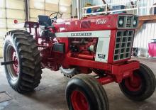 Traktory se zadním náhonem International Harvester 1466