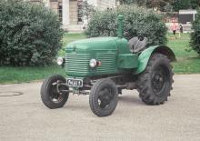 Traktory se zadním náhonem Steyr 180