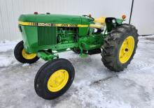 Traktory se zadním náhonem John Deere 2640