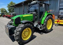 Traktory se zadním náhonem John Deere 3300 Std