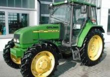 Traktory se zadním náhonem John Deere 3310 Std