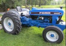 Traktory se zadním náhonem Ford-NH 3930
