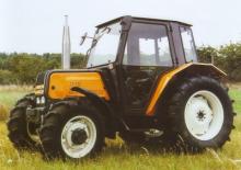 Traktory se zadním náhonem Renault 50-12 LB