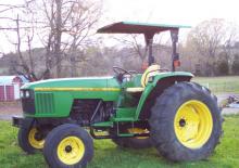 Traktory se zadním náhonem John Deere 5510 Std