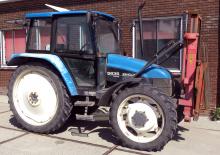 Traktory se zadním náhonem Ford-NH 5635