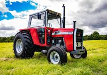 Traktory se zadním náhonem Massey Ferguson 565
