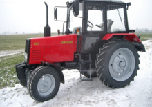 Traktory se zadním náhonem Belarus 570