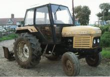 Traktory se zadním náhonem Leyland 602