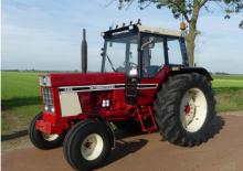Traktory se zadním náhonem International Harvester 955