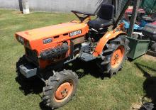 Traktory se zadním náhonem Kubota B 7001E