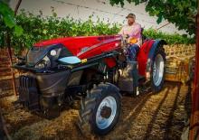 Traktory se zadním náhonem Case IH Farmall 120N