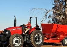 Traktory se zadním náhonem Case IH Farmall 125A