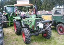 Traktory se zadním náhonem Fendt Farmer 201S