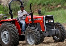 Traktory se zadním náhonem Massey Ferguson MF 268 Xtra