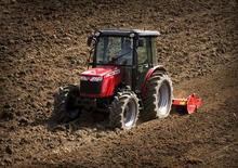 Traktory se zadním náhonem Massey Ferguson MF 3645 A