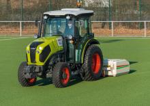 Traktory se zadním náhonem Claas Nexos 210 F