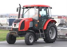 Traktory 4WD Zetor Proxima 7441.1