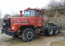 Tuhé podvozky Mack DM-800ST CA492 Cummins NTC 300 6x4