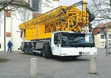 Věžové trolejové autojeřáby se spodní otočí Liebherr MK 63