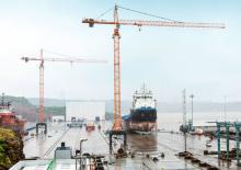 Věžové trolejové jeřáby s horní otočí Liebherr 200 EC-H 10 FR.tronic