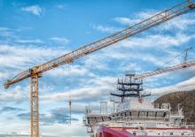 Věžové trolejové jeřáby s horní otočí Liebherr 380 EC-B 16 Litronic