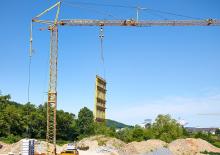 Věžové trolejové jeřáby se spodní otočí Liebherr 42KR.1 