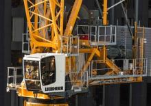 Věžové výkyvné jeřáby s horní otočí Liebherr 710 HC-L 25/50 Litronic