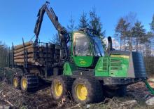 Vyvážecí traktory John Deere 1510 E IT4