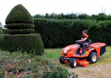 Zahradní traktory a ridery Kubota GR2120 R