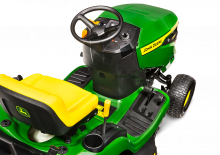 Zahradní traktory a ridery John Deere X117R