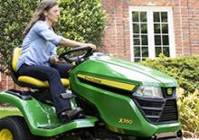 Zahradní traktory a ridery John Deere X330