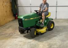 Zahradní traktory a ridery John Deere 185
