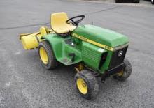 Zahradní traktory a ridery John Deere 212