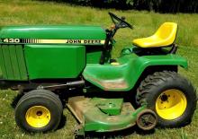 Zahradní traktory a ridery John Deere 430