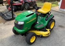 Zahradní traktory a ridery John Deere L120