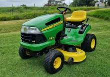 Zahradní traktory a ridery John Deere LA115