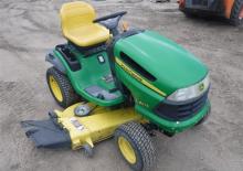 Zahradní traktory a ridery John Deere LA175