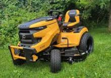 Zahradní traktory a ridery Cub Cadet XT2 SLX50